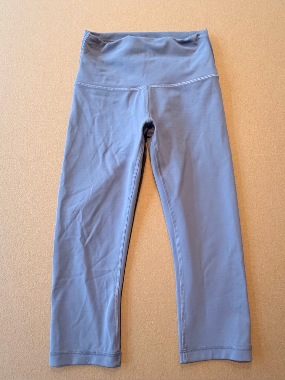 Lululemon Light Blue Cropped Leggings Size 4